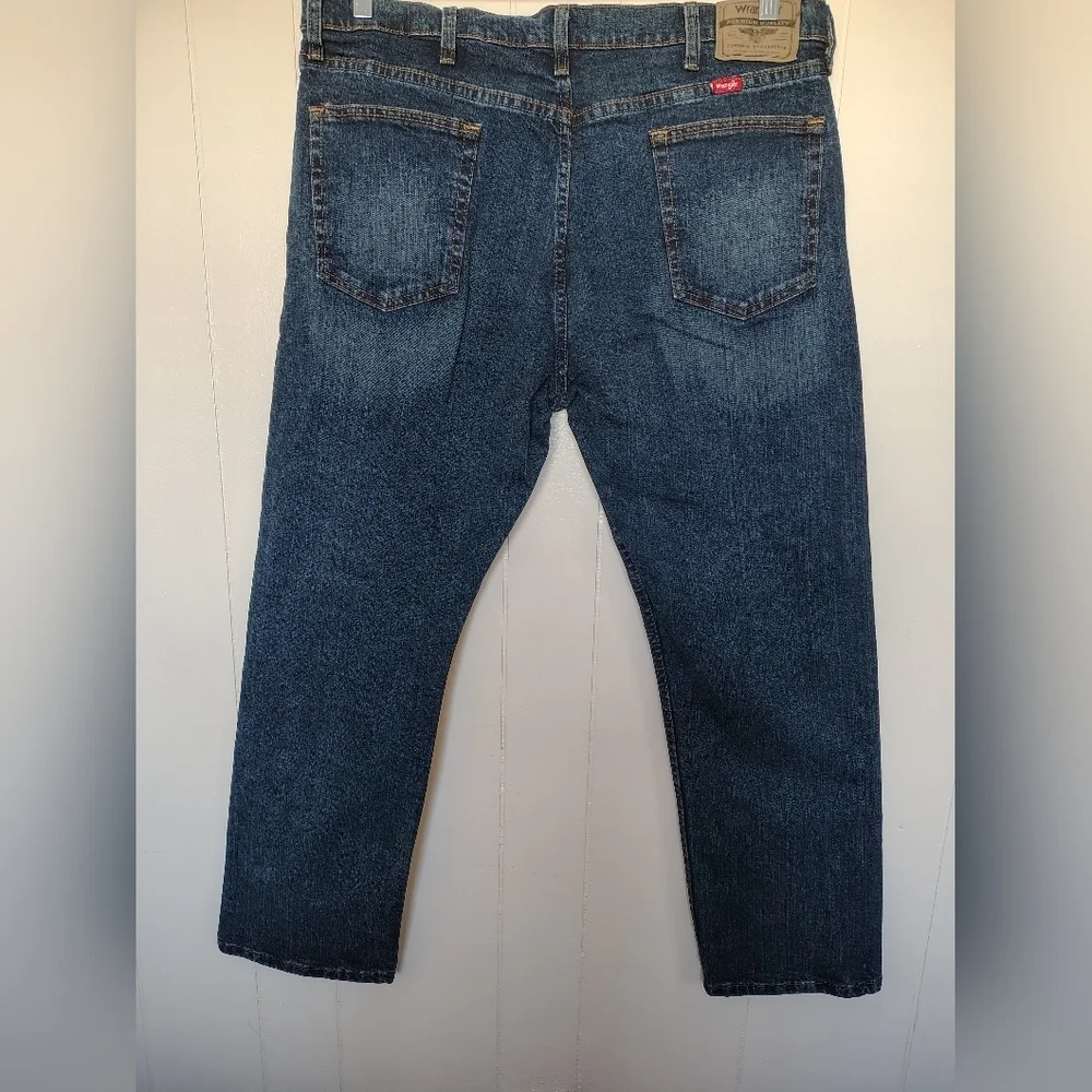 Wrangler Classic Blue Denim Jeans Size 38 X 29